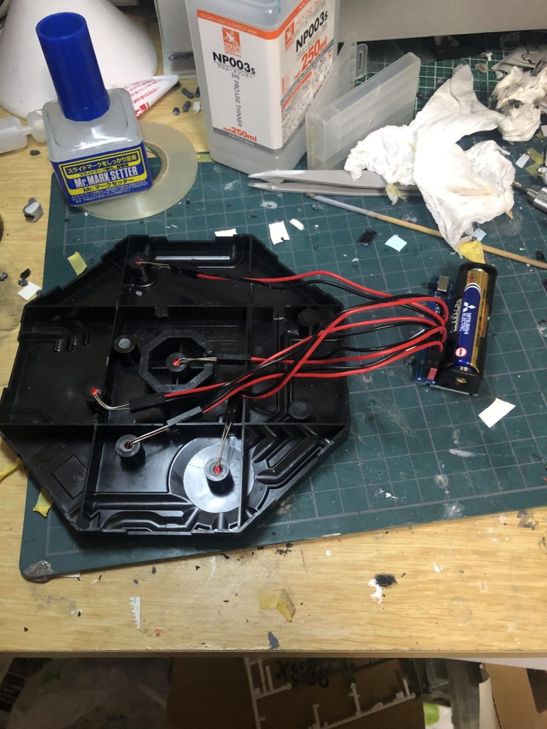 台座制作風景です。
バンダイのアクションベース1を使用してます。