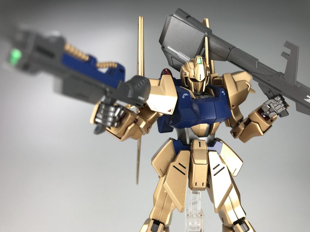 他のガンプラの箱の写真を真似てみたり。