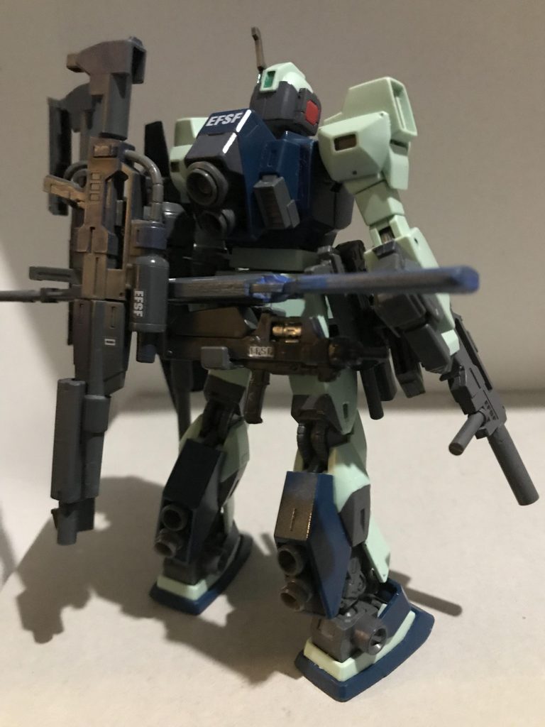 スナイパーライフルの色が濃すぎる気がしたため、一度色を落として塗り直しました