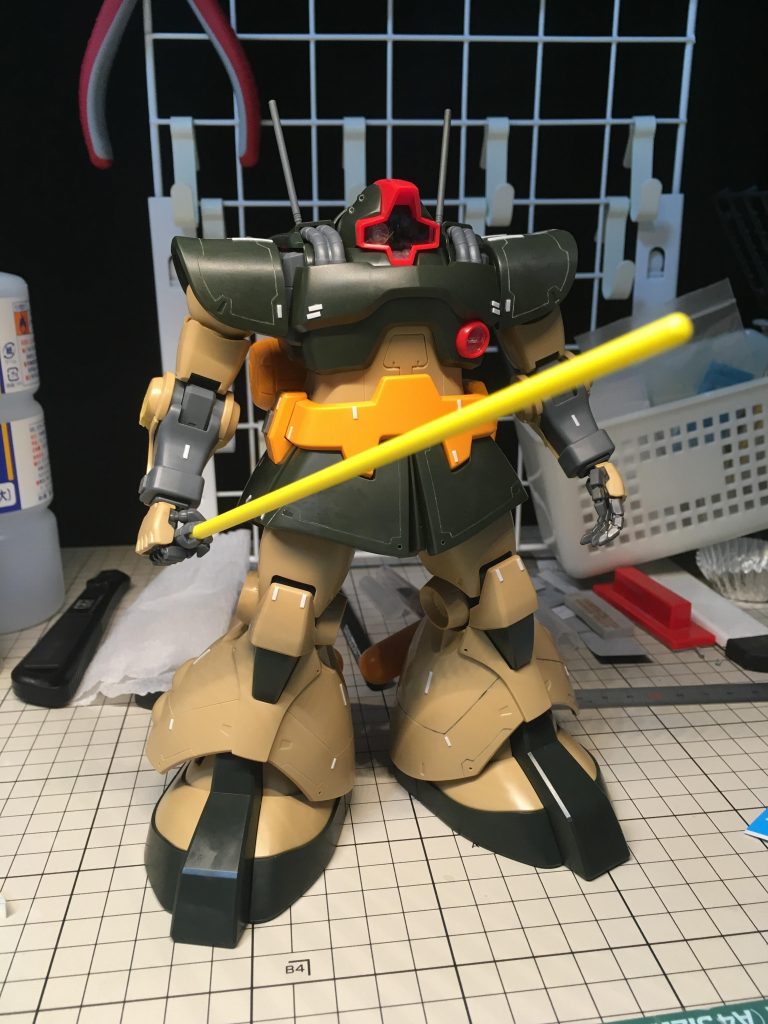 塗装前です。
おもちゃ感が出てますね笑