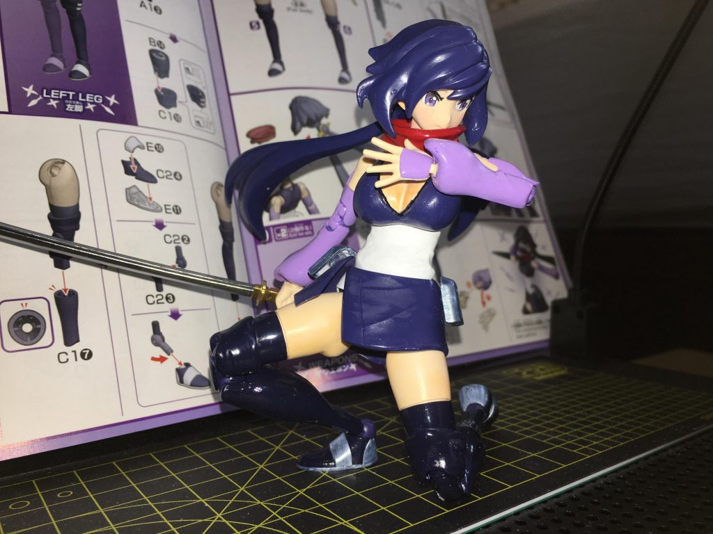 スカートは3mmほどカット