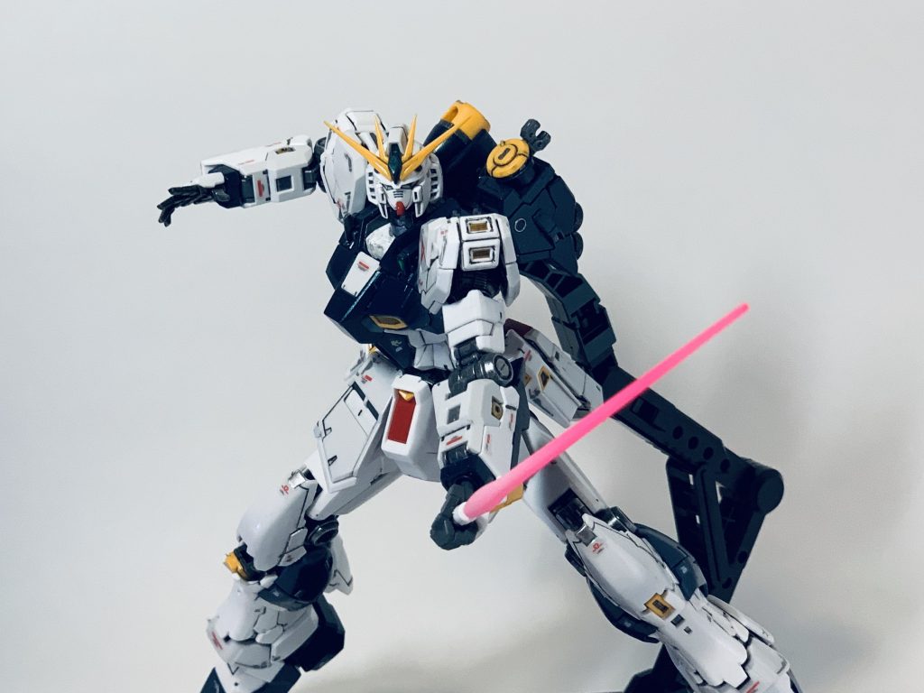 左手のビームサーベル！

## 1/144アムロ・レイ