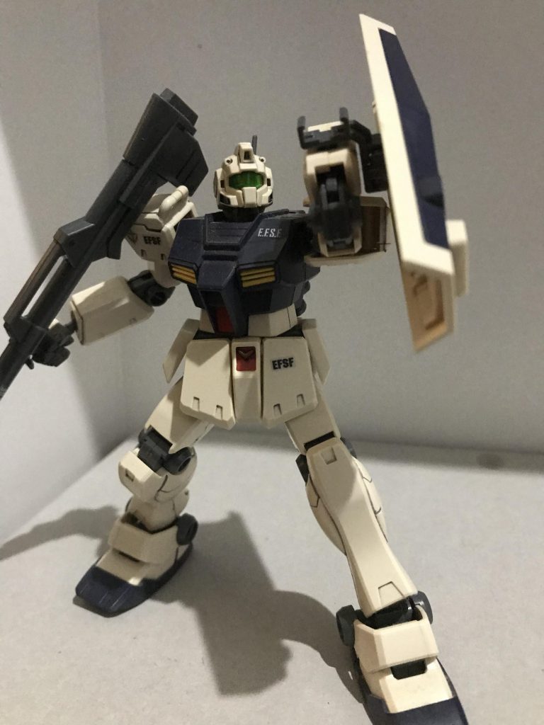 ジム改
当時は墨入れマーカーが黒しかなかったため線が野暮ったく見えますね