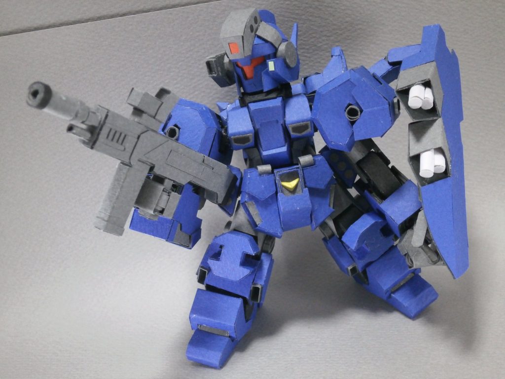 デフォルメの名の下での適当設計ですが、割とガシガシ動かせます。