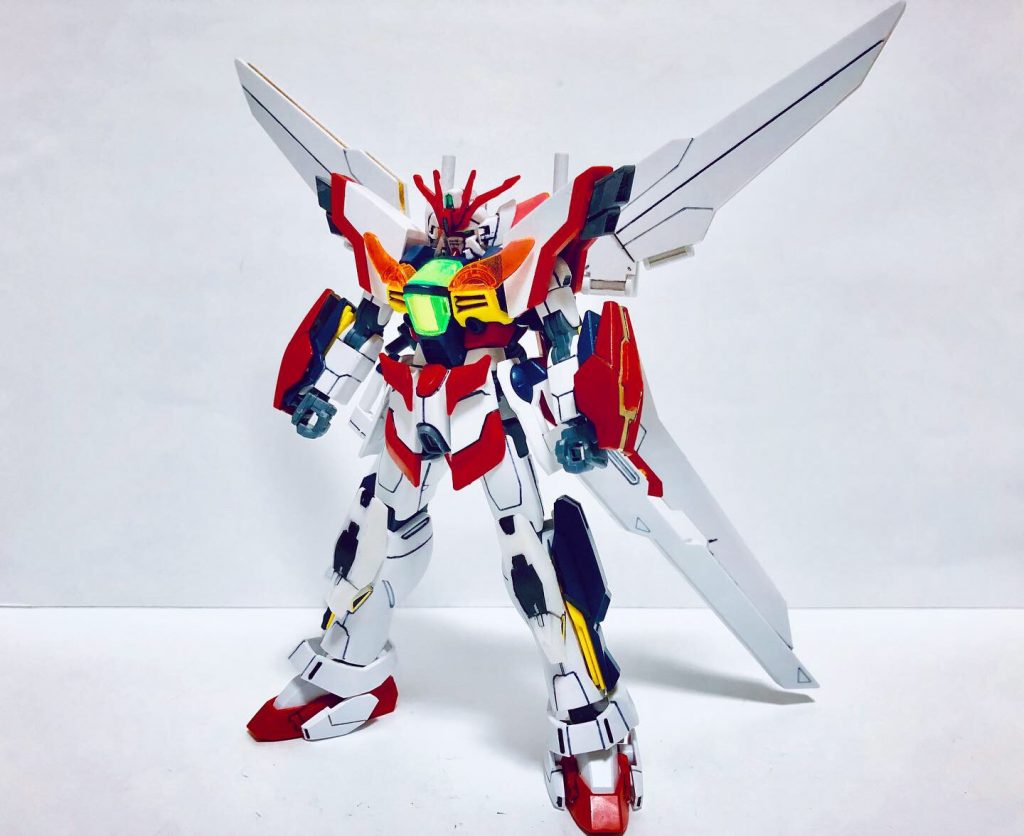 フロント。芯となるダブルエックスを中心にウイングゼロ炎とシャイニング、腕甲にルナゲイザー、武器にHi-νブレイヴをミックスしました。