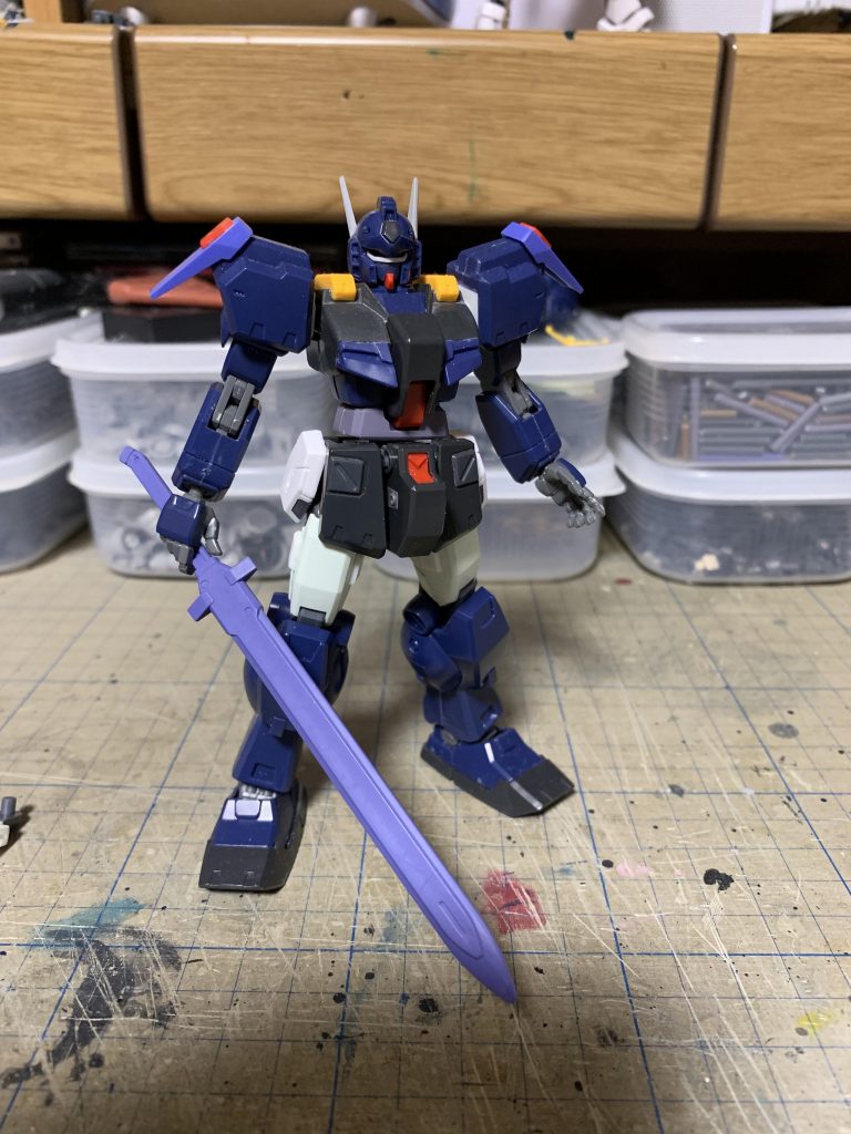 製作開始時は操兵として作っていました。
ところが何をどうしたものか…