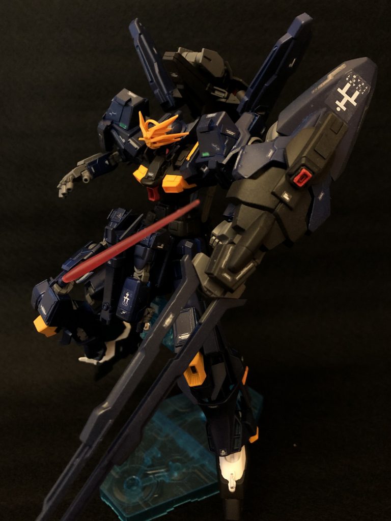 カードゲームのカードに描かれてたハイゼンスレイのポーズ