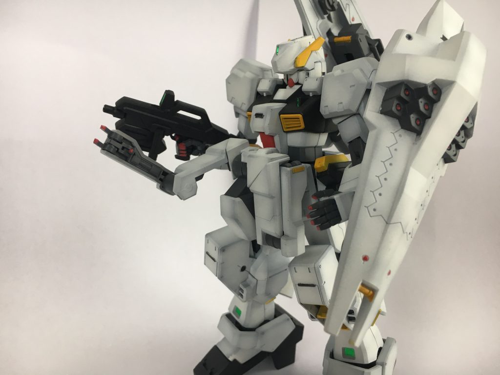 かなり細かいところまで意識しました。特に苦労したのが指先です。