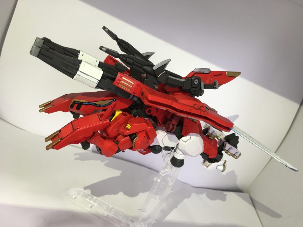 飛行形態
 途中からビルバインのウィングキャリバーを意識して寄せてみました。