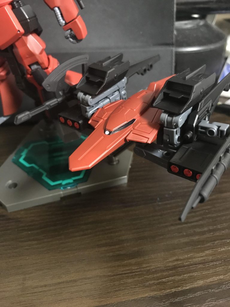 支援機のブースターパックです。
リックディアスとの接続と、バックパックらしさの両立に悩んだ結果です。