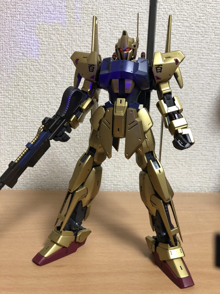 カラーレシピ
金:ブルーゴールド
青:ダグラムブルー
赤:シャアレッド
フレーム:ティターンズブルー
武装:黒鉄色