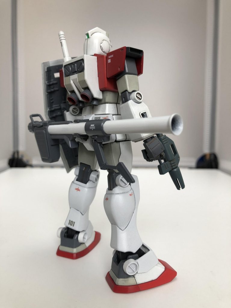 背面

肩に地味にバーニア追加してます。