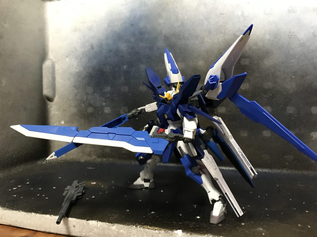 主兵装のGNバスターソード。ブルーフレームセカンドLのタクティカルアームズとダブルオーのGNソードⅡをミキシングしました。