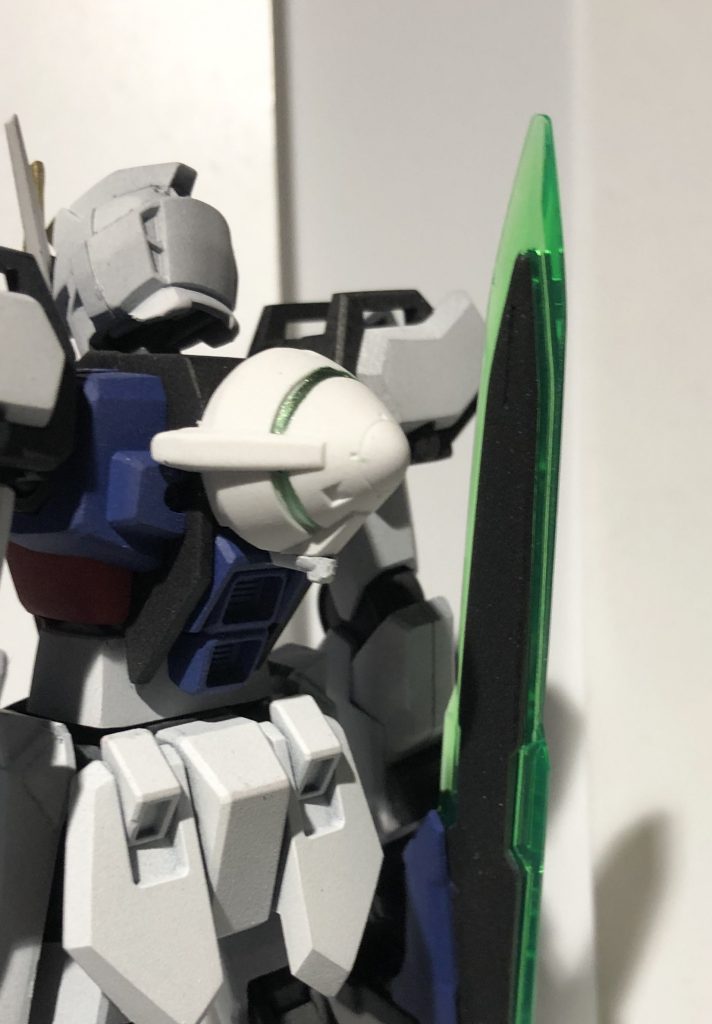 GNストライク制作に合わせ改めて小型化、性能向上を図ったGNドライブ。
トランザムも可能である。