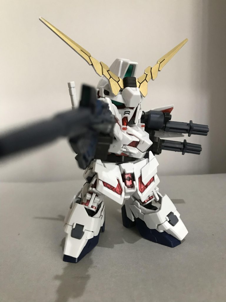 ビームマグナムを構えて