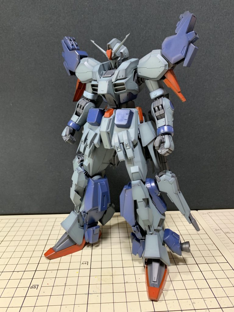 ウェザリング前
汚すので基本色は少し明るめの配色にしました。
意識していませんでしたがグスタフ・カールみたいになりました(´･∀･`)