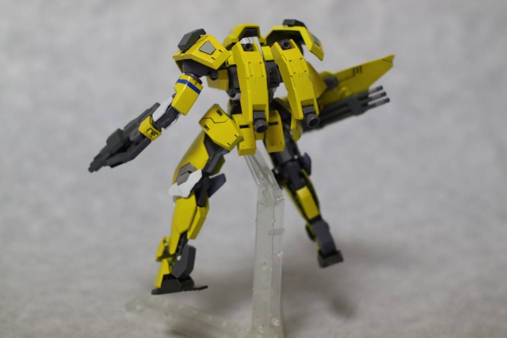 リア画像です。トリケロス裏側の塗り分けが大変でした。