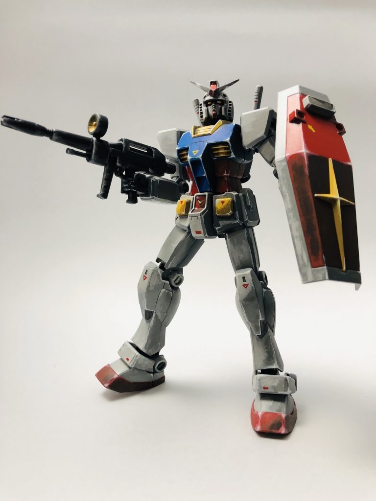 例のポーズ1
※このキットにアムロは、入っていません