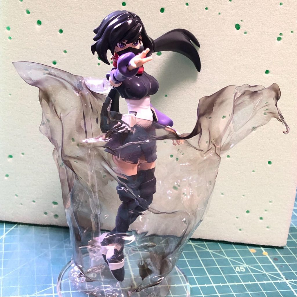 透明プラ板で水を形成中。今更ながら透明のままでもよかったかな＾＾；