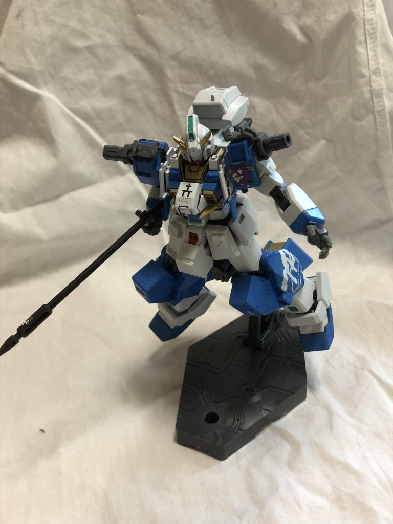 武器を逆持ちでフェダーインライフみたいな