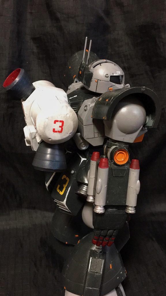 制作期間が長くずっと外に出していたのでホコリっぽくてすみません。
ずっと眺めていて「どーしよっかなー」ってずーっと思ってました。