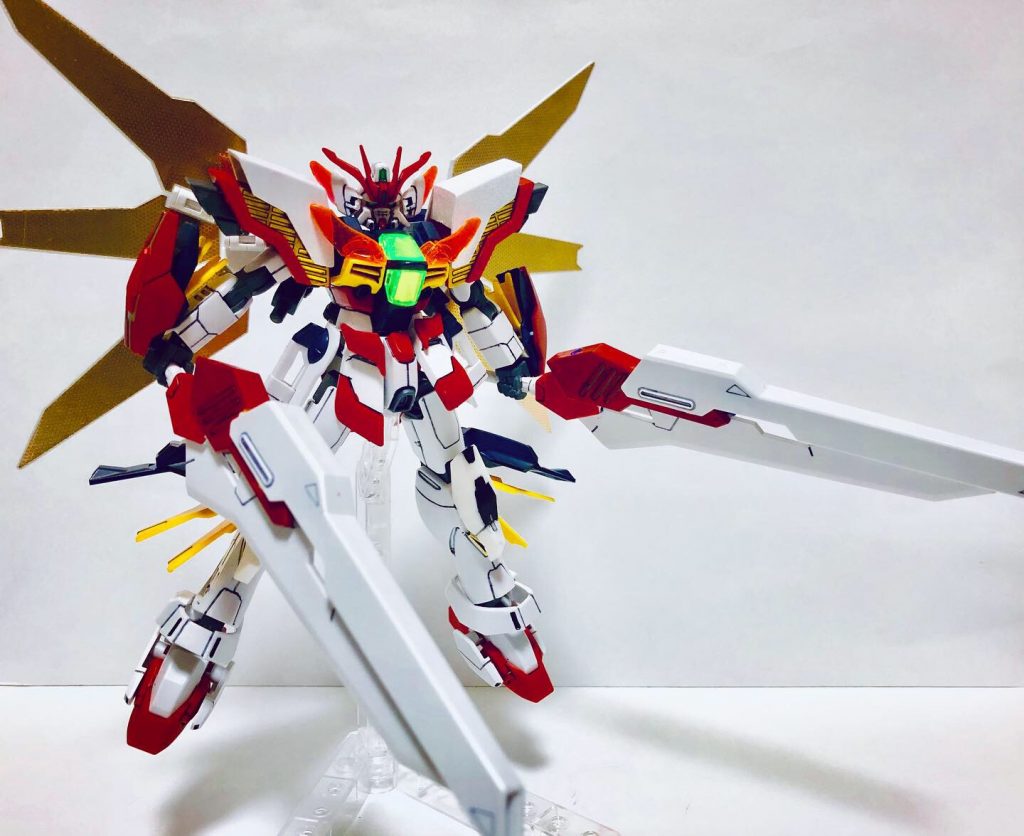 「マルチサテライトウェポン・ソードモード」(以下MSW)肩部サーベル兼ユニット、「サテライトバッテリー」をMSWにセットして使用。ヒート機能も備えた大双剣。