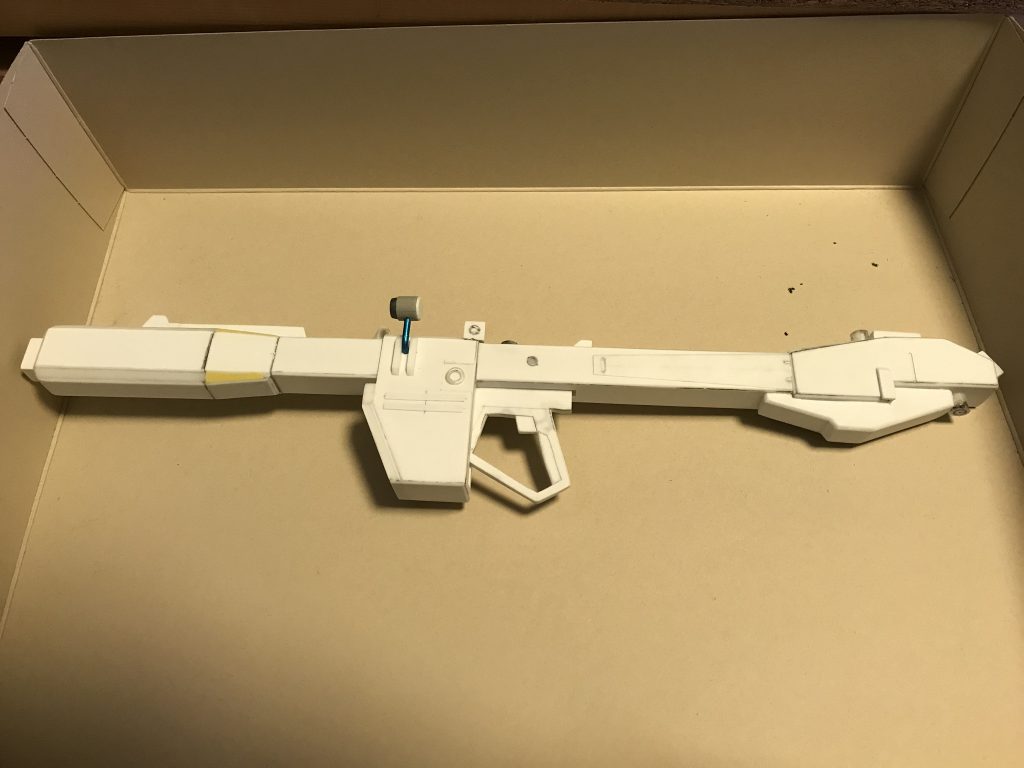 ただの箱組みなのにかなり重いです。