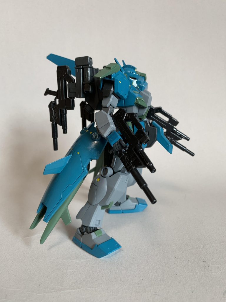 サイド。戦術機をモチーフに製作。