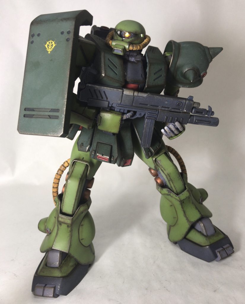 マシンガン構え