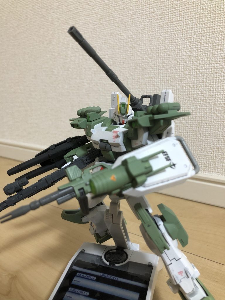 シールドのデカールはもっと大きい方が良かったなぁと思いました。デカールはいつも他の製作者さんを参考にしたりしています。