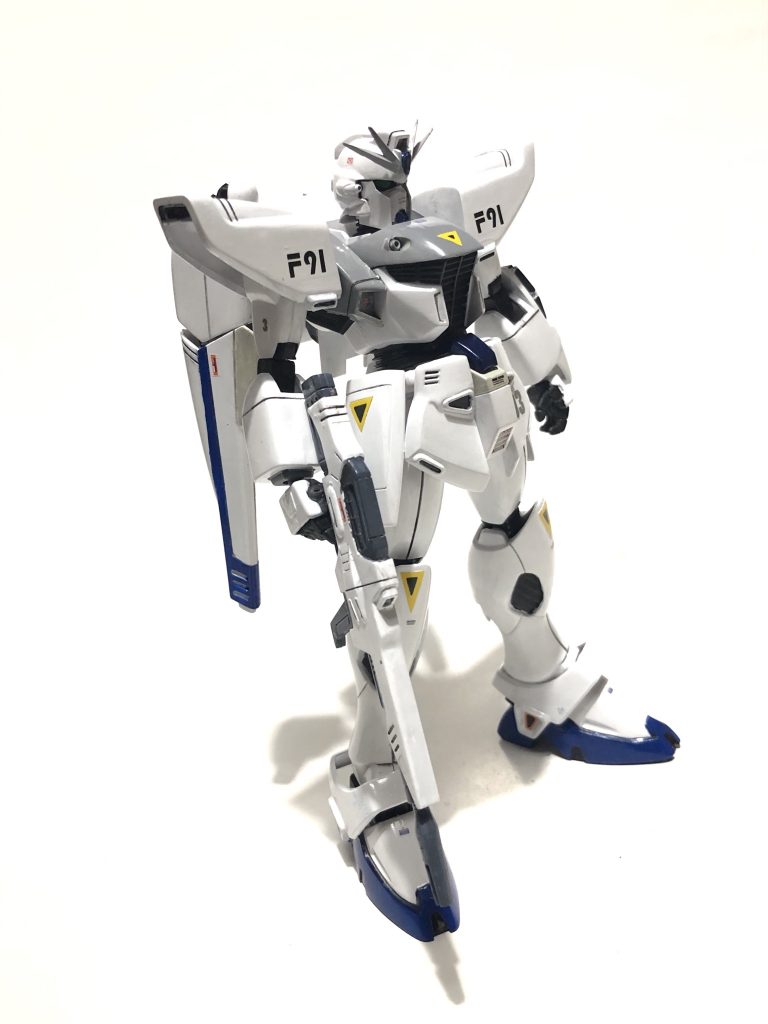 ななめ

ビームライフル装備。

ビームシールドとかM.E.P.Eとかはオミット,
あんまし好きになれなかった～ww