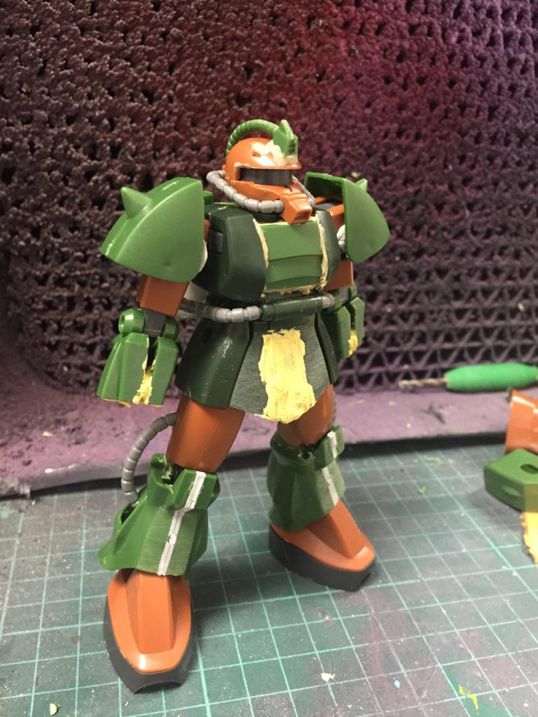 今回の構成は至ってシンプルなもので、殆どザクⅡと水中型ザクの部品しか使用していません。