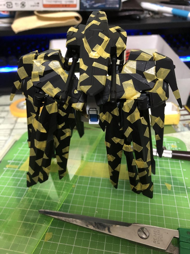 初めての迷彩で色々苦戦中の図