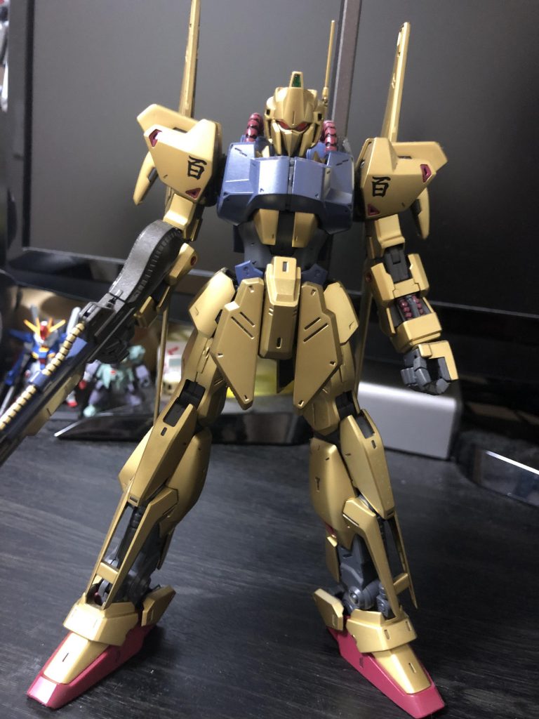 金の塗装はやっぱ難しいですね、メッキ落としや黒下地からのシルバー塗装からの、金塗装^^;