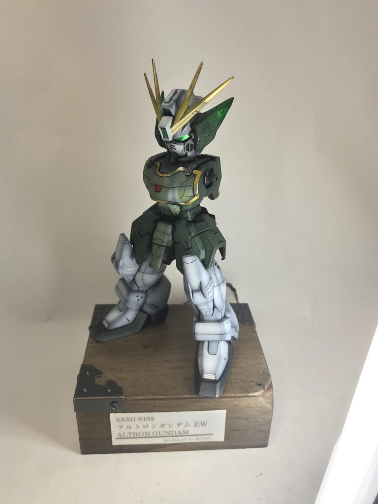 台座が完成したので記念撮影。