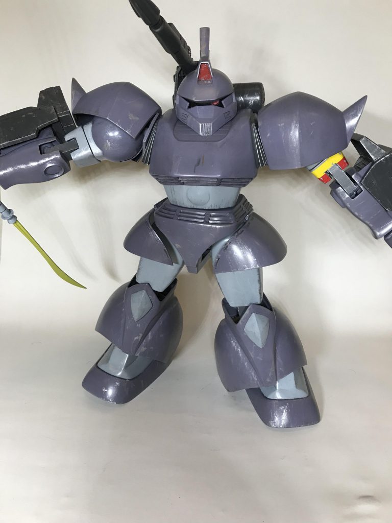 肩アーマーも加工して腕の上げる範囲をアップしてます。