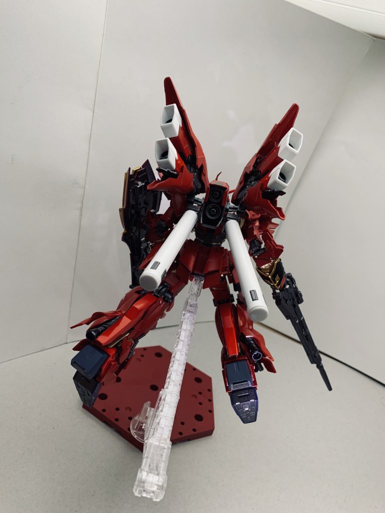 バックショット
バックパックにはRGシナンジュのを持ってきたので、いい感じに稼動してくれます