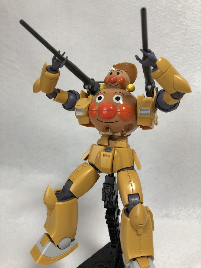 肩のバルカンは砲台に換装できます。