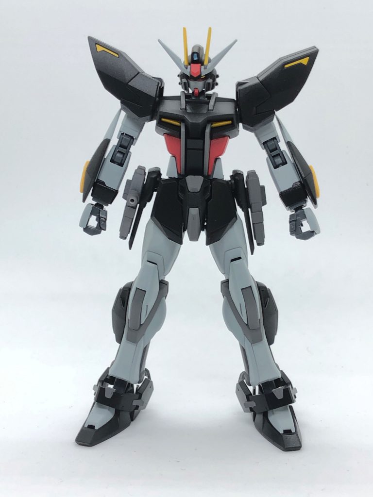 機体色はストライクノワールを参考に塗装。素体でも性能の高いビルドストライクにストライクノワールの要素を組み込む事で中近距離での戦闘能力を向上させてみました。