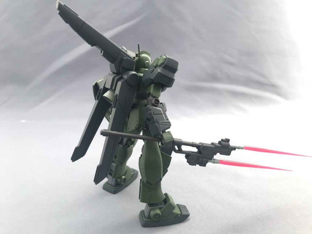 腕はジム・ストライカー、脚部はジムⅢ。