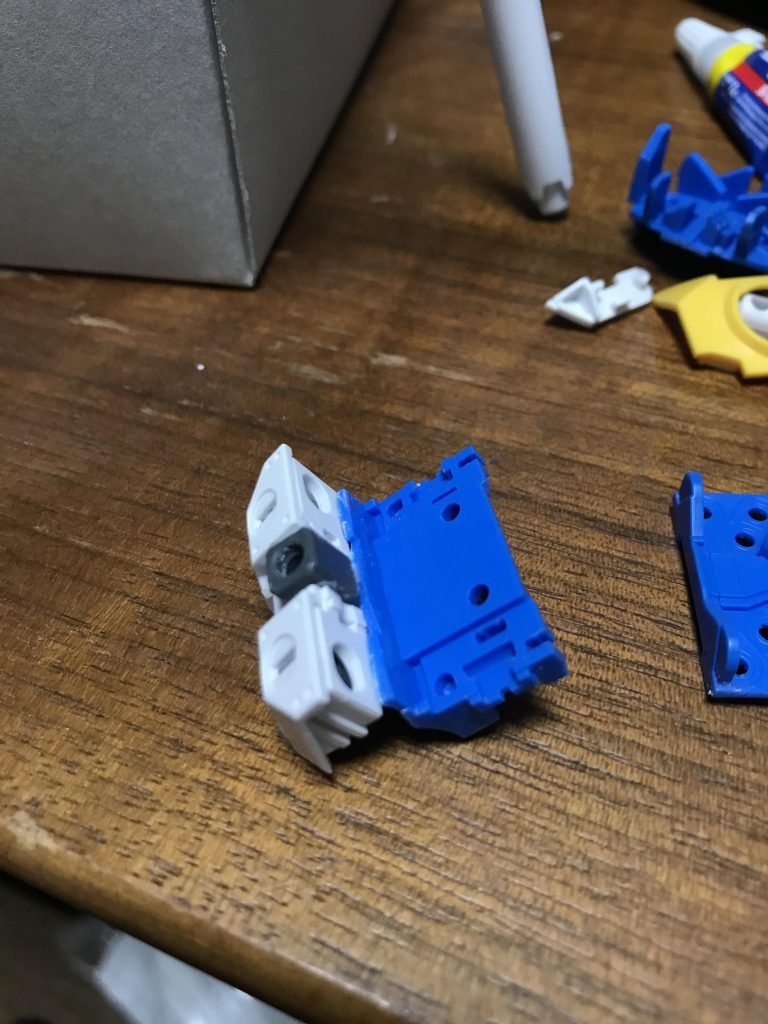 色々後ろに装着できるように思考錯誤しました笑