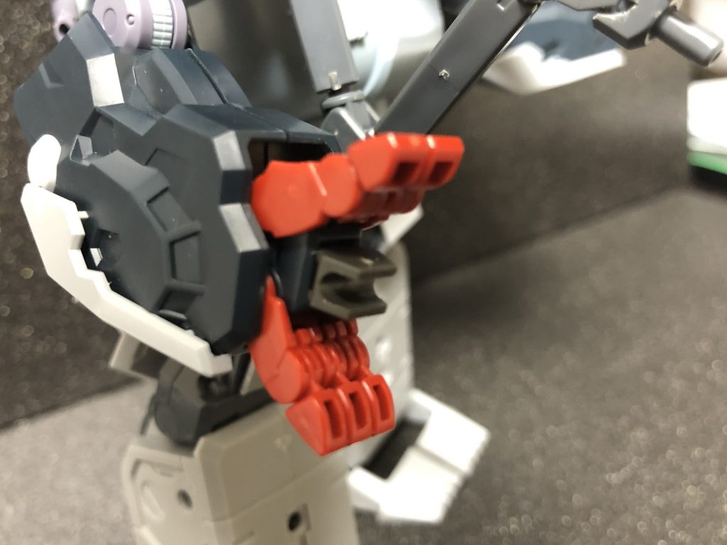 ダンダリオンアームはバルバトスの収納用のパーツで持てるようにしました。( ´ ꒳ ` )ノ