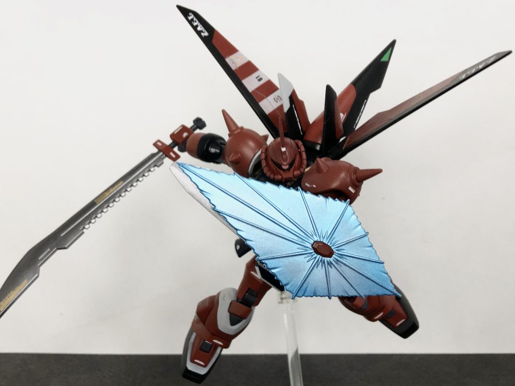 ビームシールドはデスティニーガンダムに装備されているものと同じだが、機体が非核搭載機のため使用制限がある。〜製作工程〜