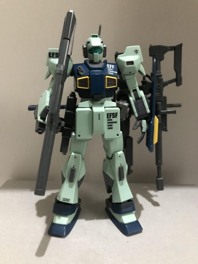 武装マシマシ
サブアームの武器接続部を替えたため、もう一つ武器をマウントできるようになりました

シールドの下部分が見つからない…