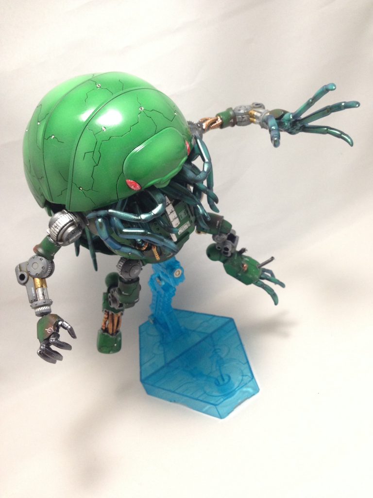 ・ハロの生命エネルギーを吸い尽くし、次なる獲物へ飛びかかる!これが第2形態だ!!
・dango本体と合体する事で、通常では考えられない場所からの攻撃や、獣のような俊敏な動きで、部隊を次々と肉塊へとかえていく•••。