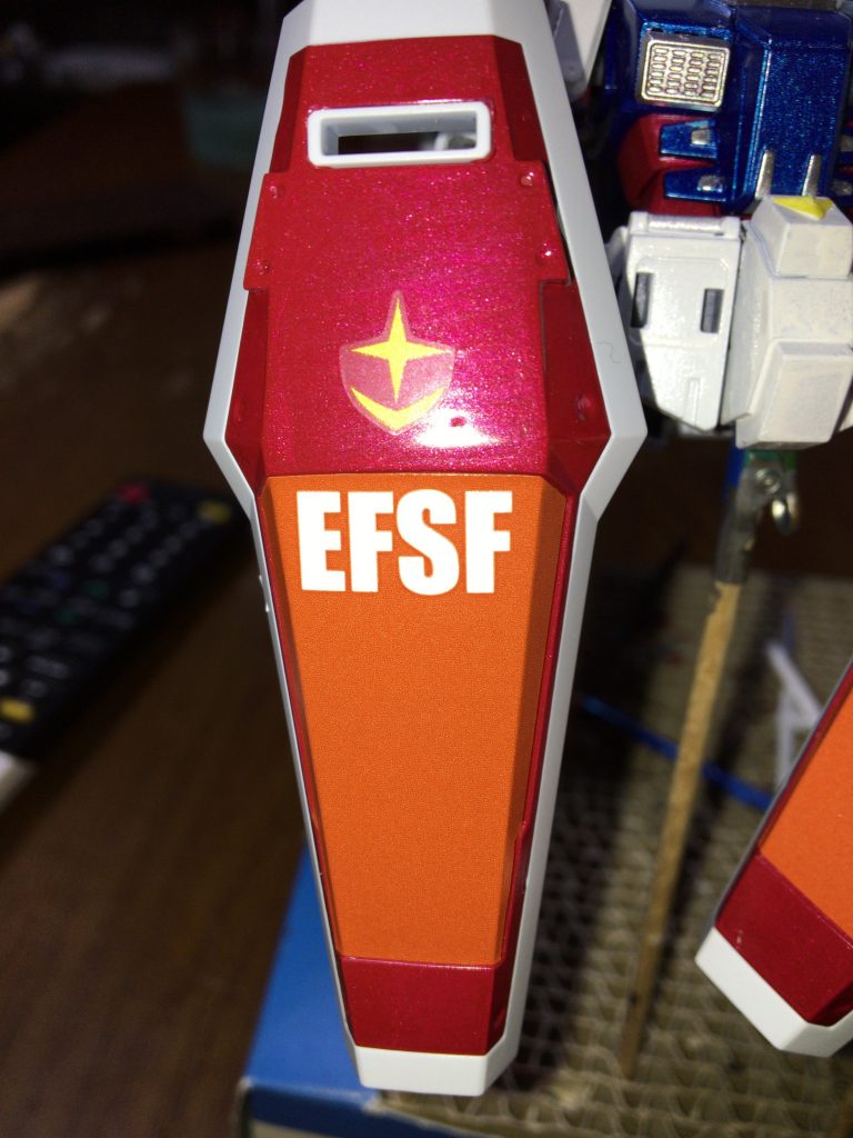 ベースカラーレッドにメタリックレッドで