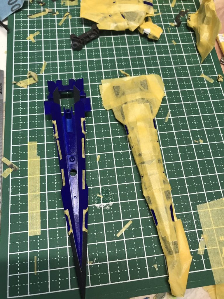 マスキング工程です。なんだかもっと頭のいいあり方があったんじゃないかと思わずにはいられない画像です。
ただどこから侵入してくるかわかりませんからね、やつらは…