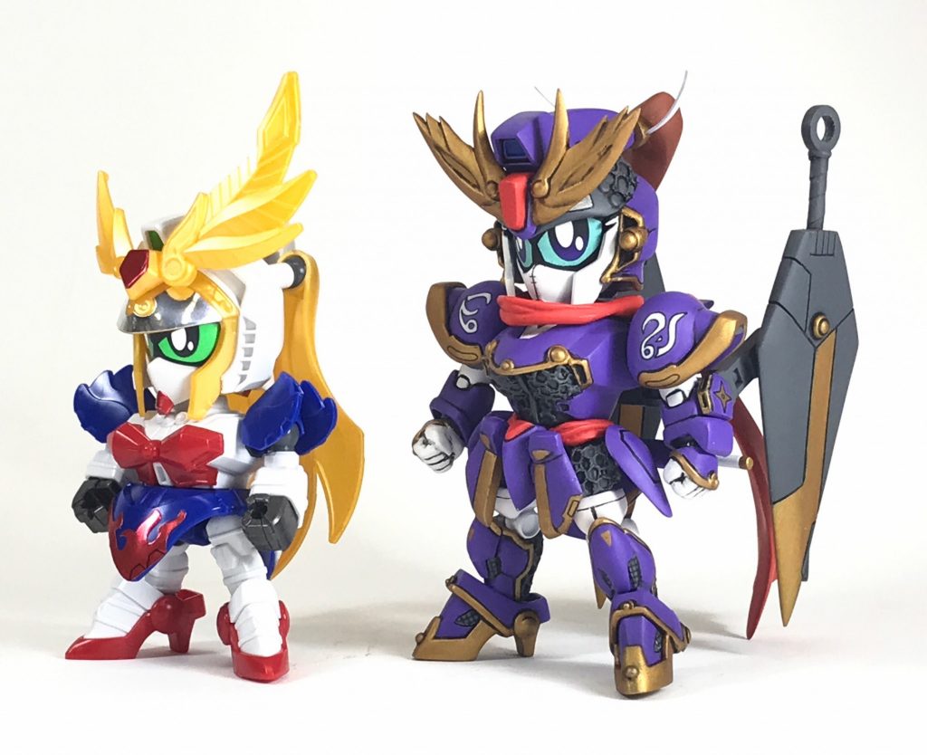 元キットの祝融ガンダムとの比較。