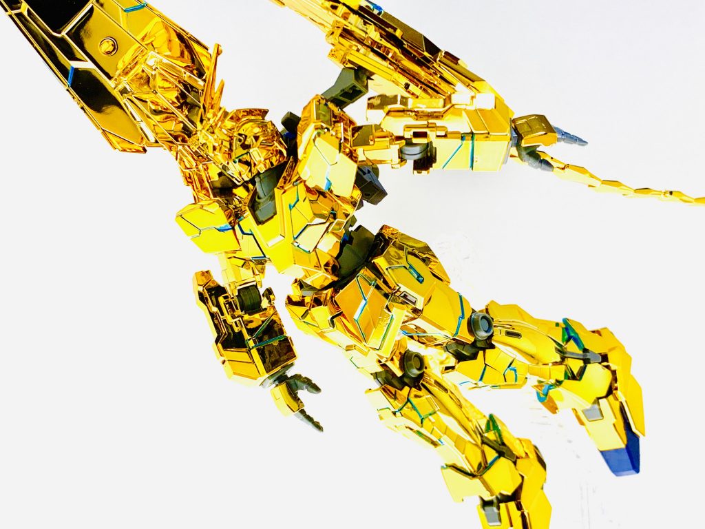 【彷徨えるリタ】ユニコーンガンダム３号機 フェネクス(ユニコーンモード)–6枚目/制作者：鉄槻 緋色