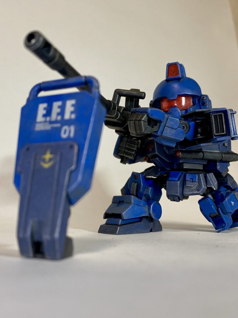 おまけの180mmキャノンBD1が使う武器じゃないけど、一応塗っておいた。なんとSDフレーム体型なのに膝立ち構えが可能なのだ!(詳細後述)以下、制作工程